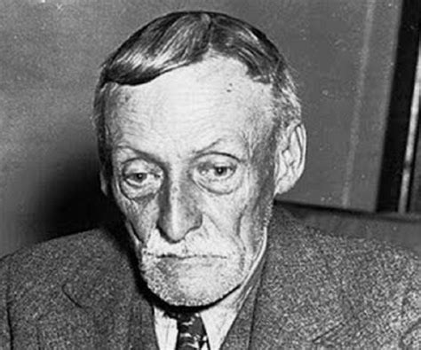 Albert Fish Biography .